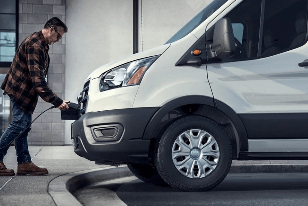 Ford-etransit2