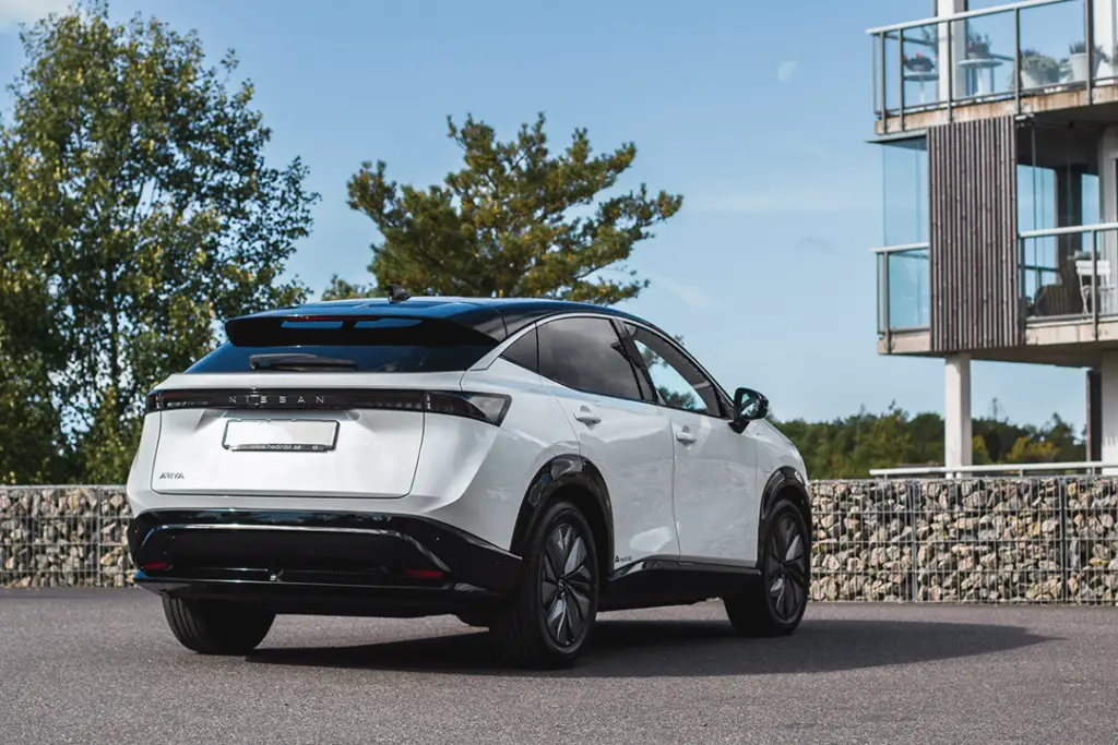Nissan-Ariya-Bak