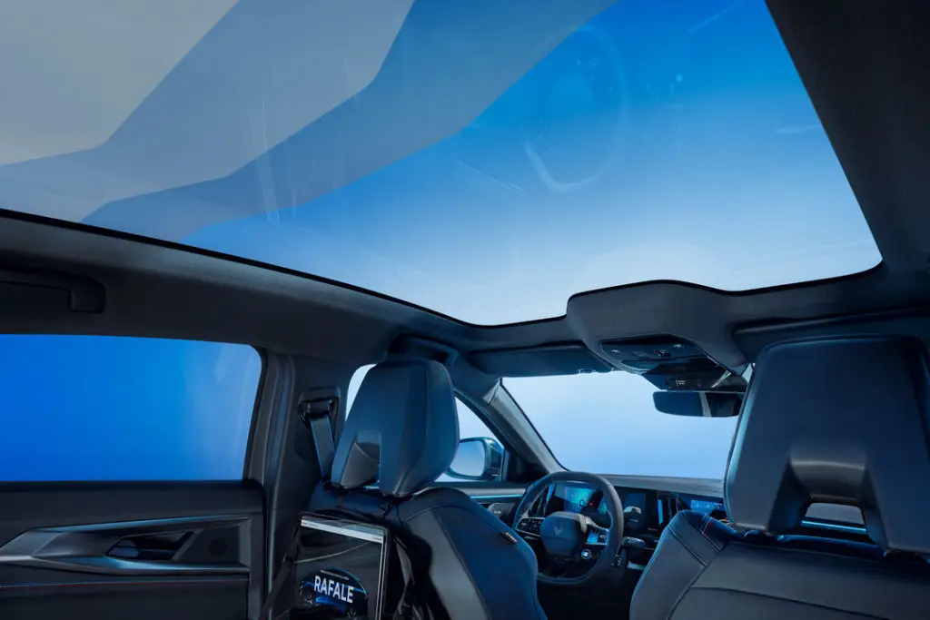 renault-rafale-takfönster