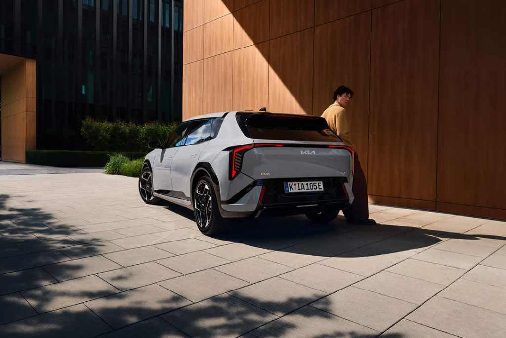 Kia-EV4-Bak-sida