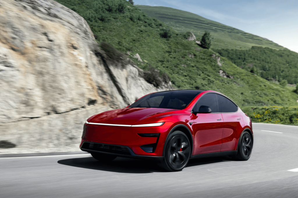 Tesla-Model-Y-Performance-driving