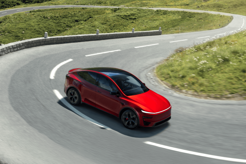 Tesla-Model-Y-Performance-driving-road