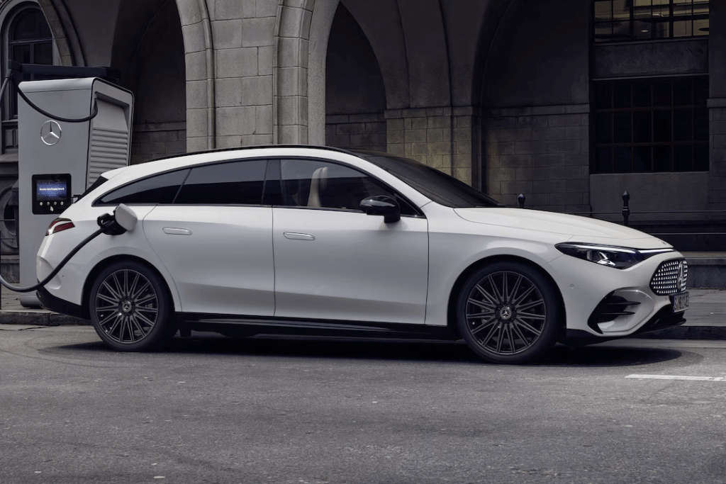 Mercedes-benz-cla-shooting-brake-electric