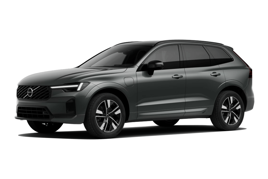 Volvo-xc60-plus-forest-lake